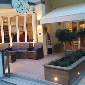 https://hotel-aros.emilia-romagnahotels.net